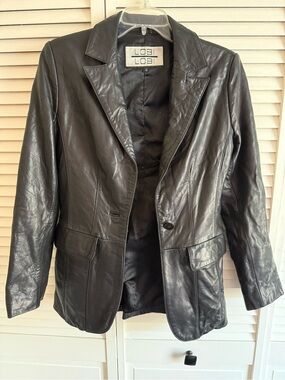 Vintage Women's Black Leather Jacket. Size 4